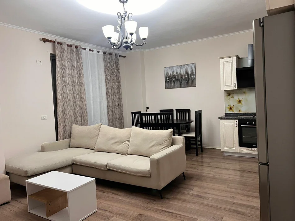 Tirane, jepet me qera apartament 2+1 Kati 2, 90 m² 450 € (FRESK)