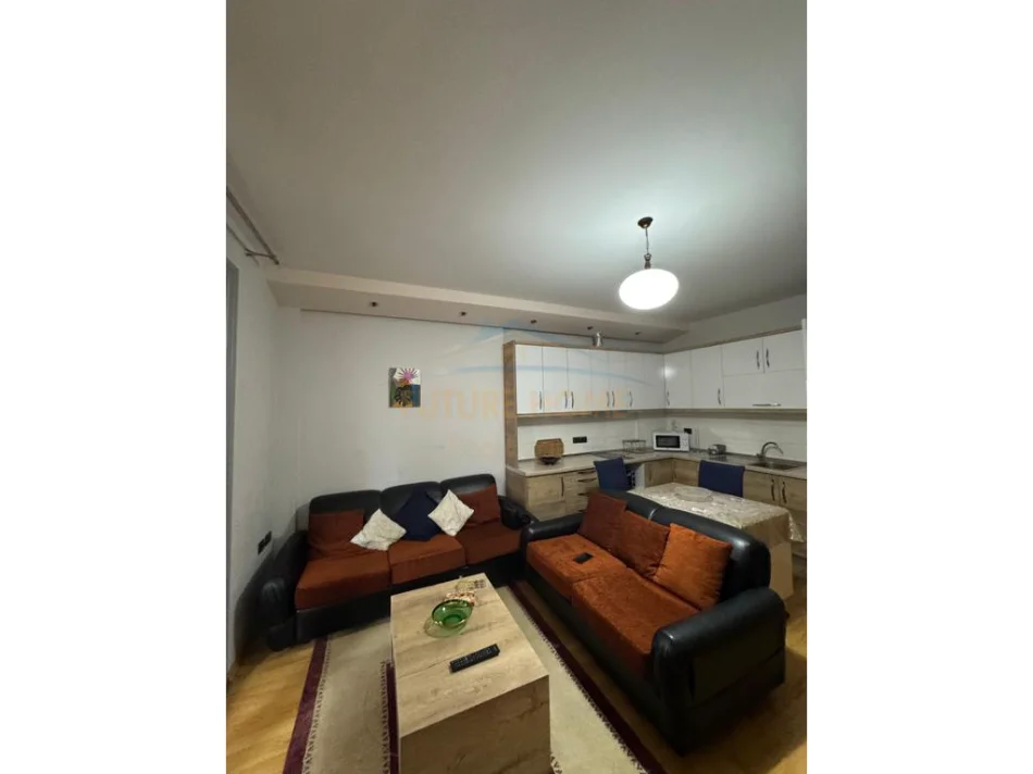 Tirane, jepet me qera apartament 2+1 Kati 2, 90 m² 450 € (Fresk)