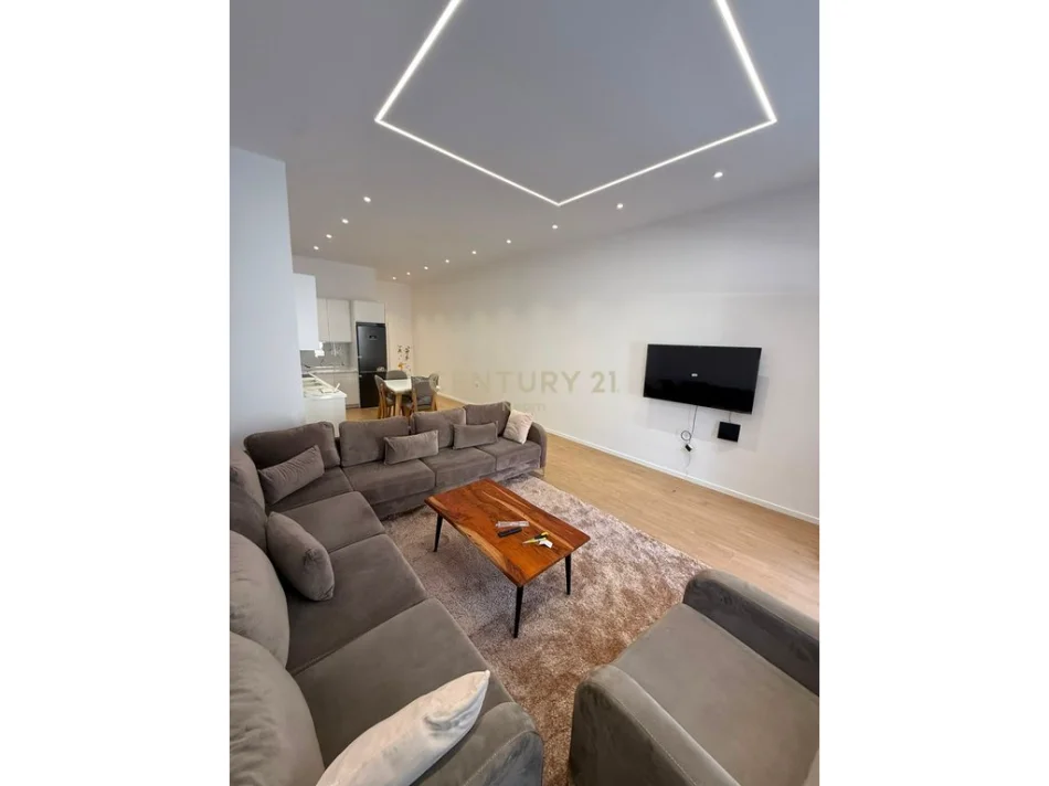 Tirane, jepet me qera apartament 2+1 Kati 2, 99 m² 600 €