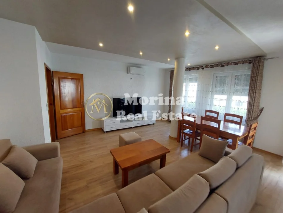 Tirane, jepet me qera apartament 2+1 Kati 3, 100 m² 590 € (Rruga 5 Maji)