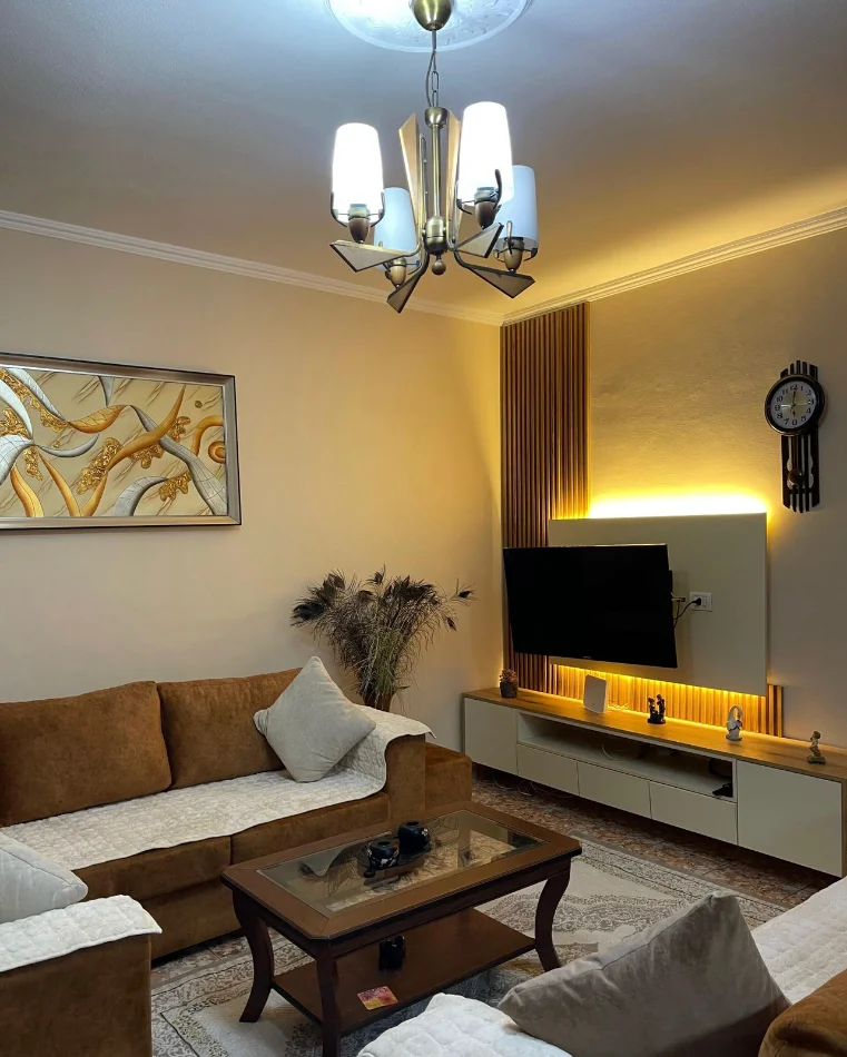 Tirane, jepet me qera apartament 2+1 Kati 3, 103 m² 600 € (DON BOSKO)