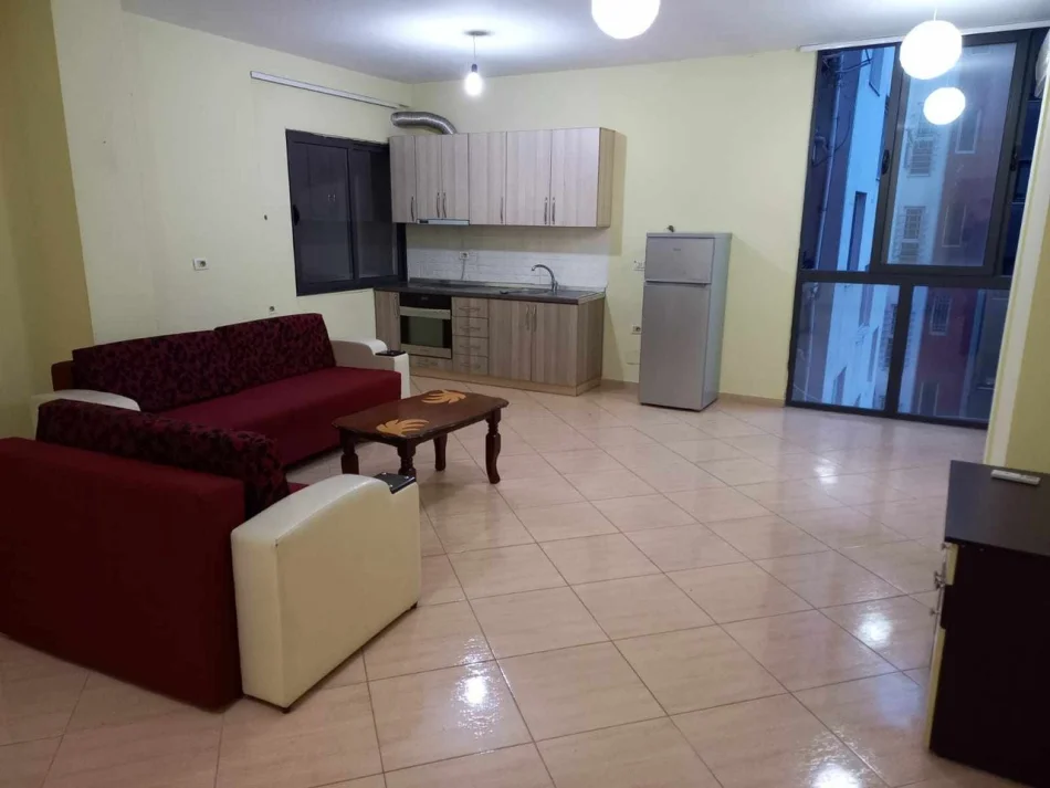 Tirane, jepet me qera apartament 2+1 Kati 3, 112 m² 400 € (Yzberisht)