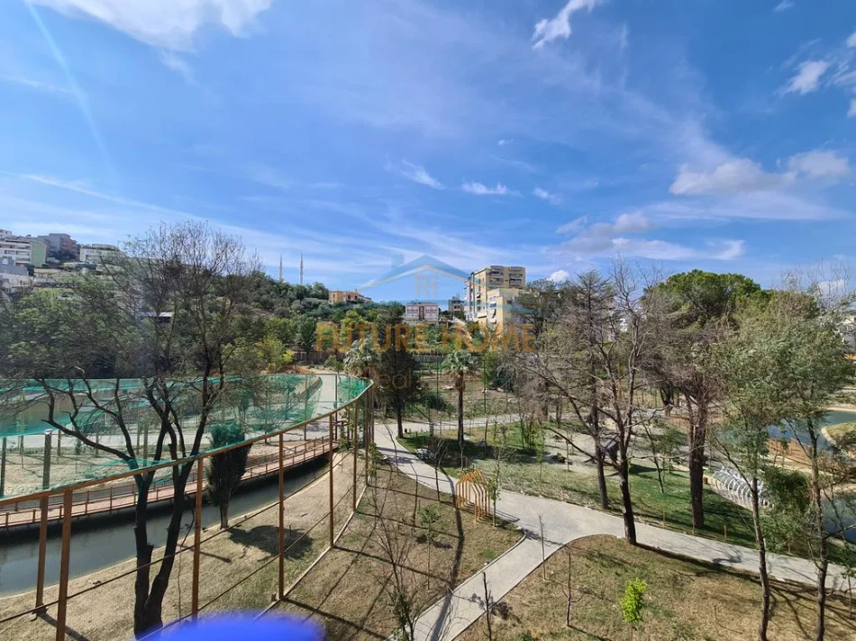 Tirane, jepet me qera apartament 2+1 Kati 3, 112 m² 850 € (Kopshti Zoologjik)