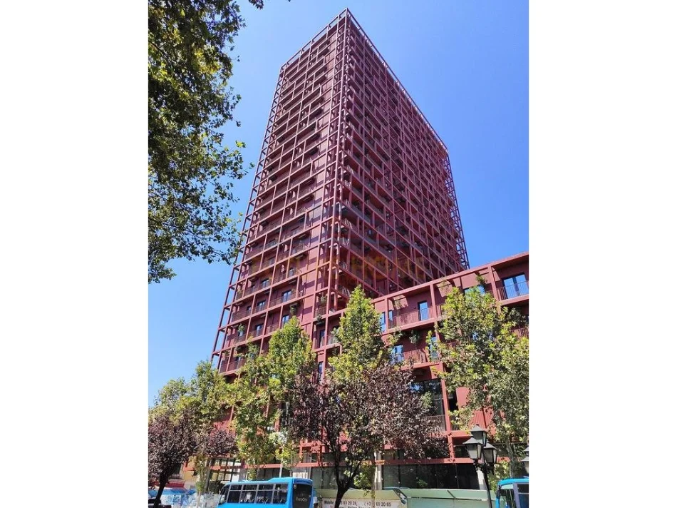 Tirane, jepet me qera apartament 2+1 Kati 3, 115 m² 1.200 € (Rruga e Kavajës)