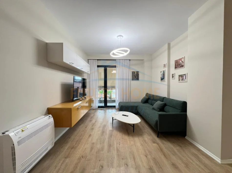 Tirane, jepet me qera apartament 2+1 Kati 3, 117 m² 1.250 € (Pazari i Ri)