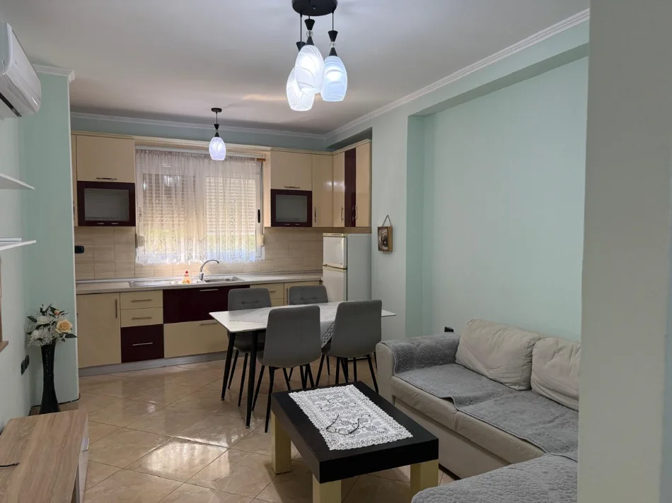 Tirane, jepet me qera apartament 2+1 Kati 3, 66 m² 500 € (BULEVARDI ZHAN DARK)