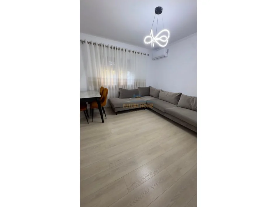 Tirane, jepet me qera apartament 2+1 Kati 3, 72 m² 600 € (Rruga Irfan Tomini)
