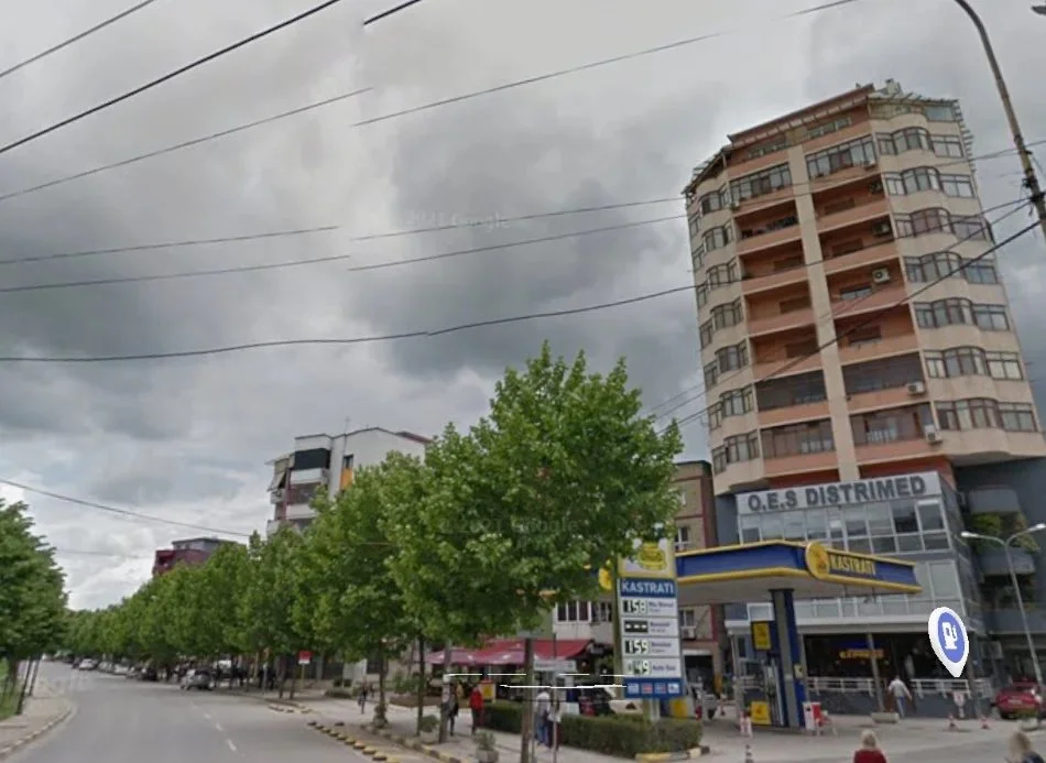 Tirane, jepet me qera apartament 2+1 Kati 3, 75 m² 450 € (Pallati me Shigjeta)