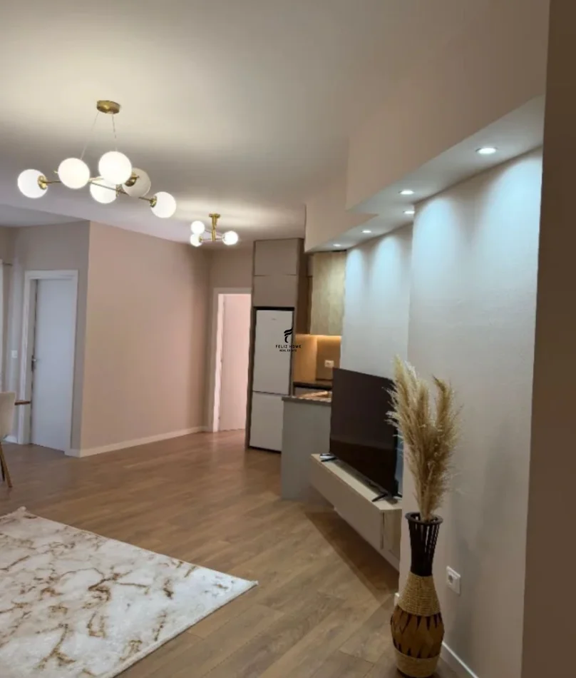 Tirane, jepet me qera apartament 2+1 Kati 3, 77 m² 550 € (YZBERISHT)