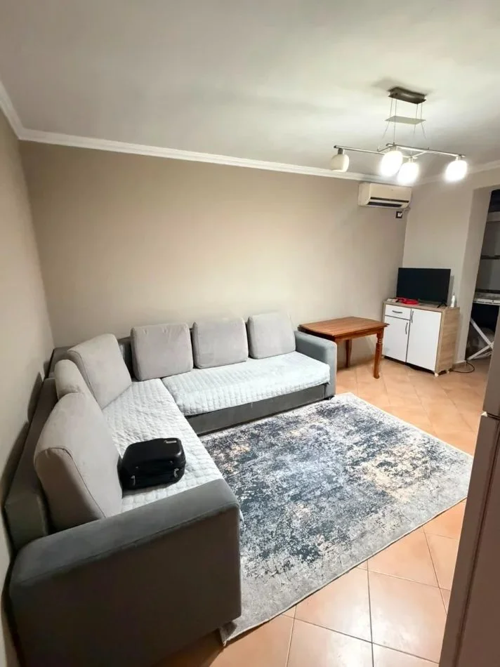 Tirane, jepet me qera apartament 2+1 Kati 3, 77 m² 600 € (21 Dhjetori)