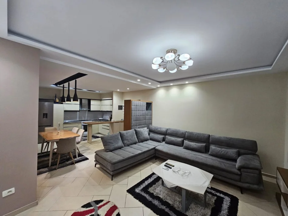 Tirane, jepet me qera apartament 2+1 Kati 3, 80 m² 650 € (Liqeni I Thate)