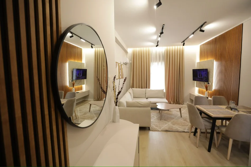 Tirane, jepet me qera apartament 2+1 Kati 3, 80 m² 680 € (VANGJUSH MIHO)