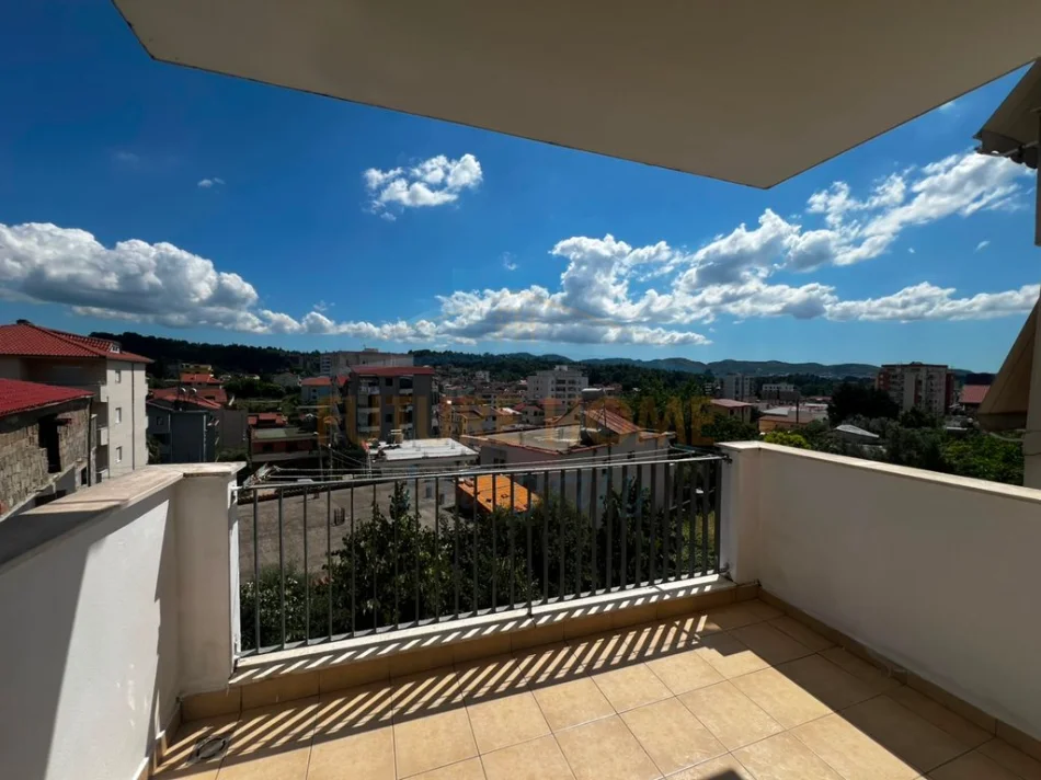 Tirane, jepet me qera apartament 2+1 Kati 3, 82 m² 600 € (QYTET STUDENTI)