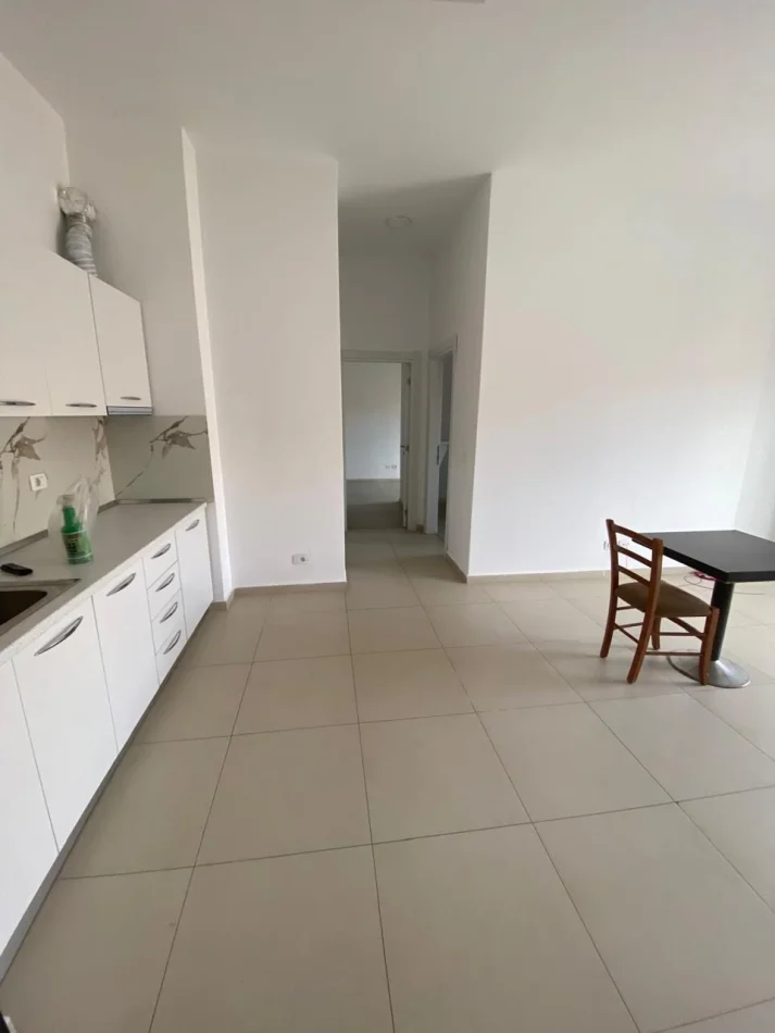 Tirane, jepet me qera apartament 2+1 Kati 3, 82 m² 750 € (Rruga Dervish Hatixhe)