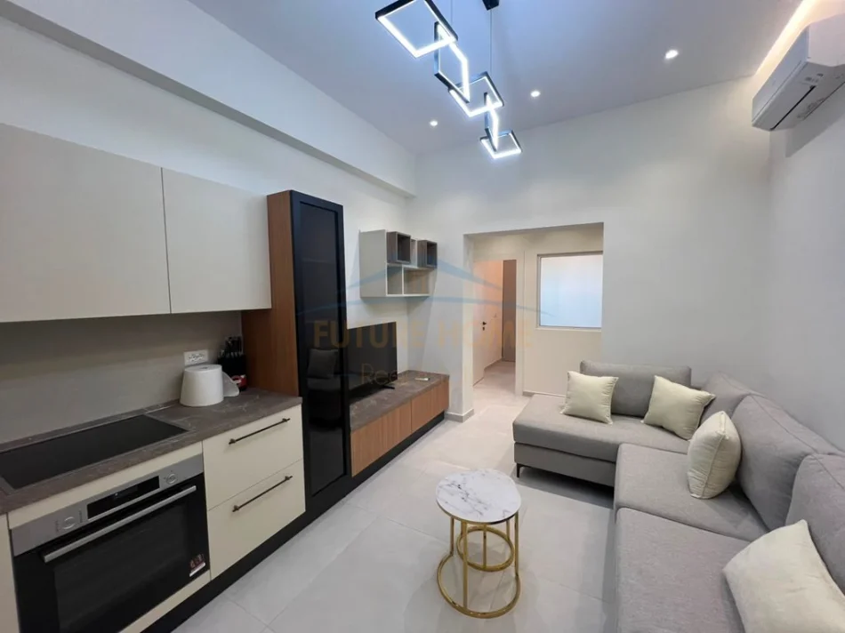 Tirane, jepet me qera apartament 2+1 Kati 3, 87 m² 1.000 €