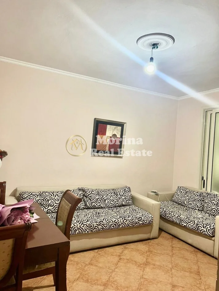 Tirane, jepet me qera apartament 2+1 Kati 3, 95 m² 0 € (Brryli)
