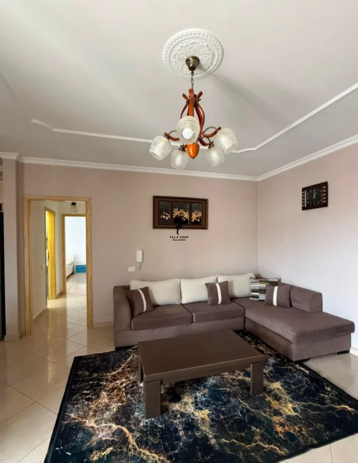 Tirane, jepet me qera apartament 2+1 Kati 4, 100 m² 600 € (KOPSHTI BOTANIK)