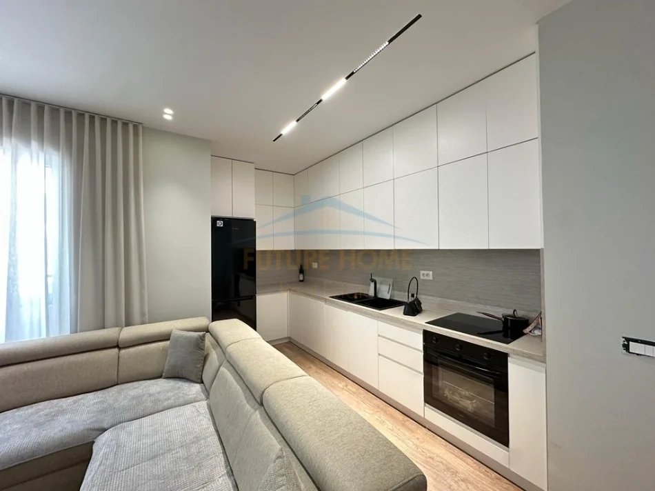 Tirane, jepet me qera apartament 2+1 Kati 4, 102 m² (Siri Kodra)