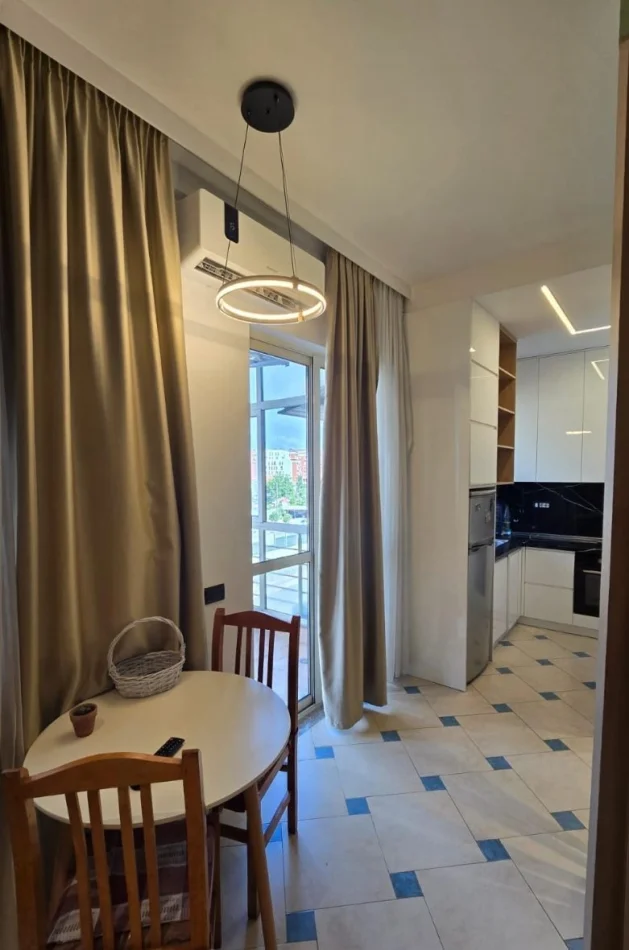 Tirane, jepet me qera apartament 2+1 Kati 4, 40 m² 400 € (Astir)