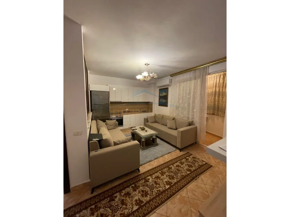 Tirane, jepet me qera apartament 2+1 Kati 4, 64 m² 600 € (DON BOSKO)