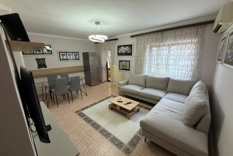 Tirane, jepet me qera apartament 2+1 Kati 4, 70 m² 550 € (Rruga e Elbasanit)