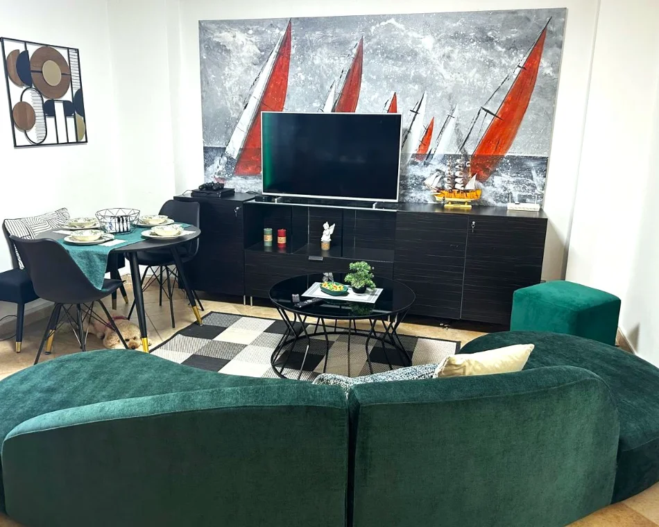Tirane, jepet me qera apartament 2+1 Kati 4, 75 m² 800 € (Qender, prane 9 Katesheve)