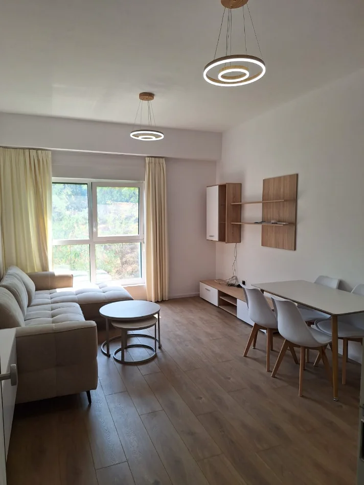 Tirane, jepet me qera apartament 2+1 Kati 4, 80 m² 500 € (Kompleksi Kaimi, ALI DEMI) PA KOMISION
