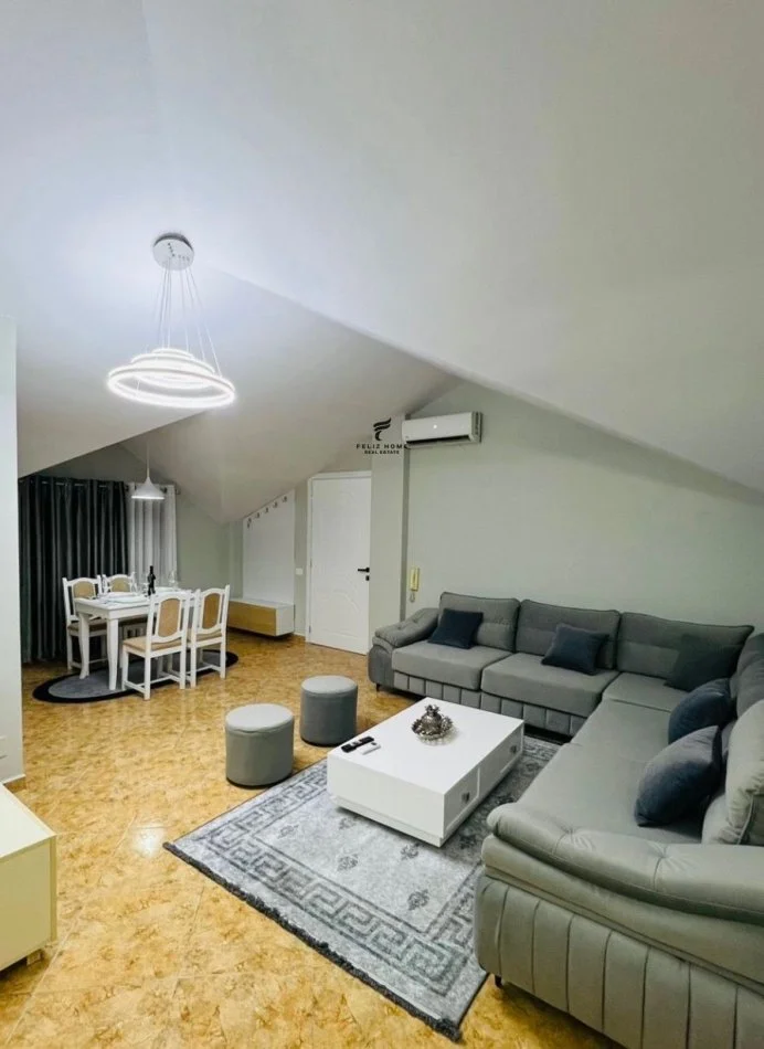 Tirane, jepet me qera apartament 2+1 Kati 4, 80 m² 600 € (RRUGA E KAVAJES)