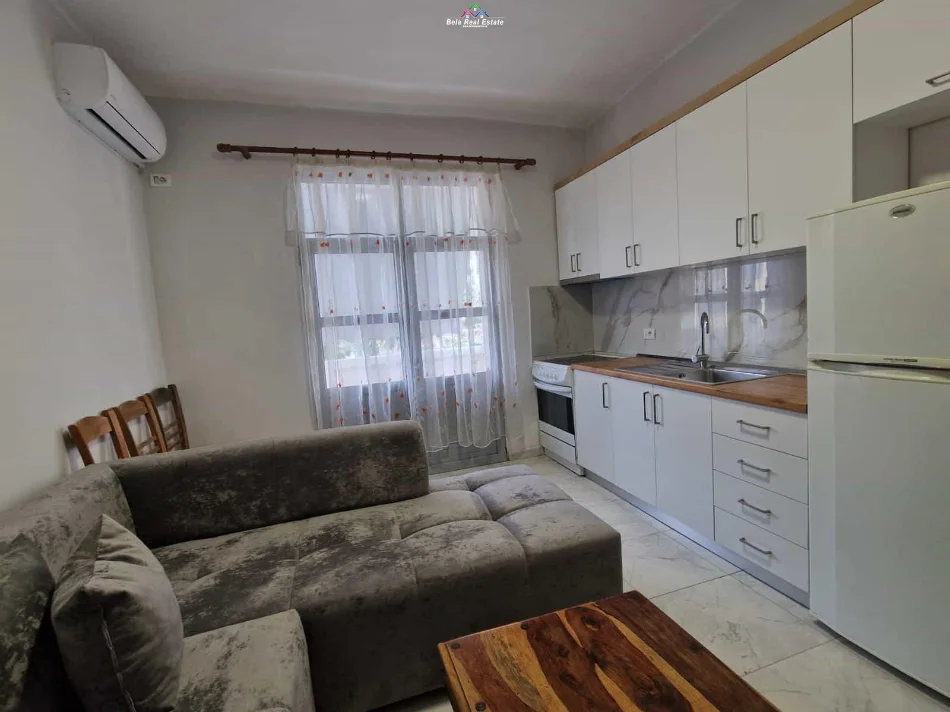 Tirane, jepet me qera apartament 2+1 Kati 4, 80 m² 620 € (zogu i zi)