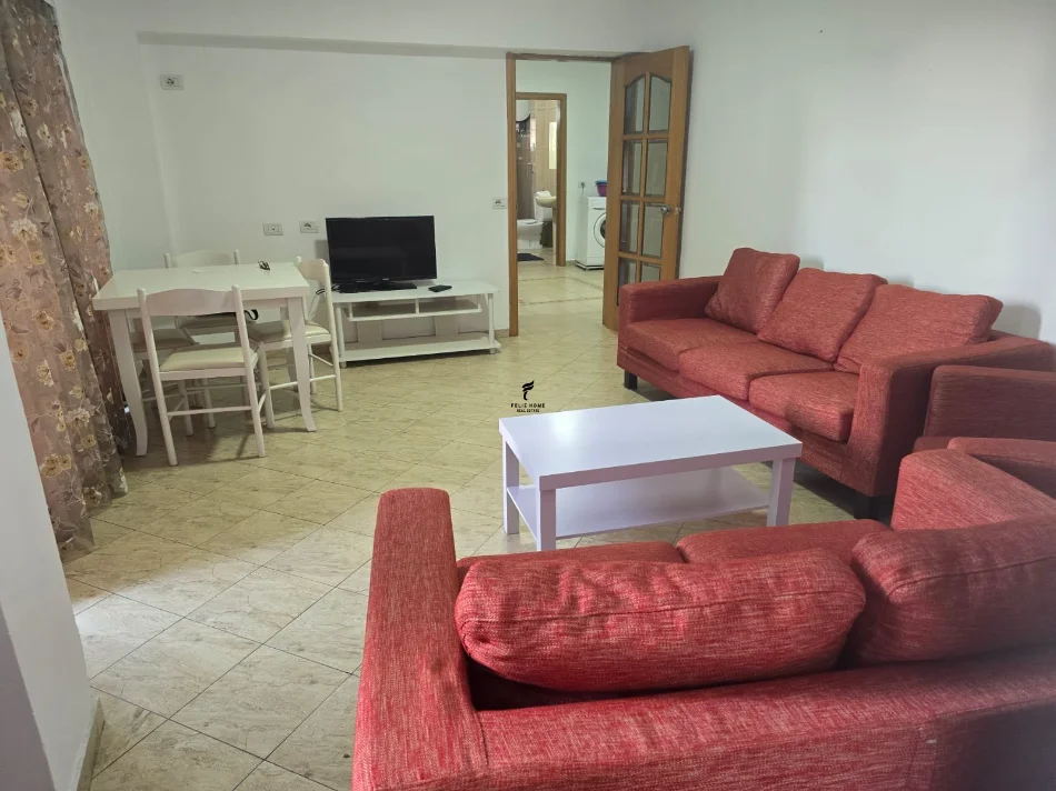 Tirane, jepet me qera apartament 2+1 Kati 4, 80 m² 650 € (9 KATESHET)