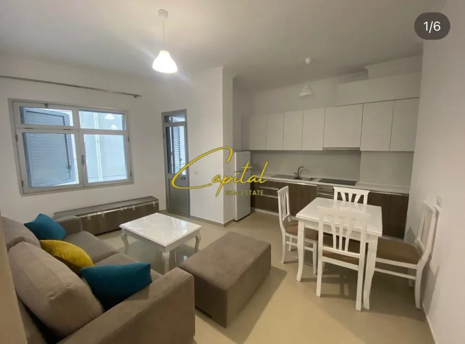 Tirane, jepet me qera apartament 2+1 Kati 4, 95 m² 370 € (SHKOZE)