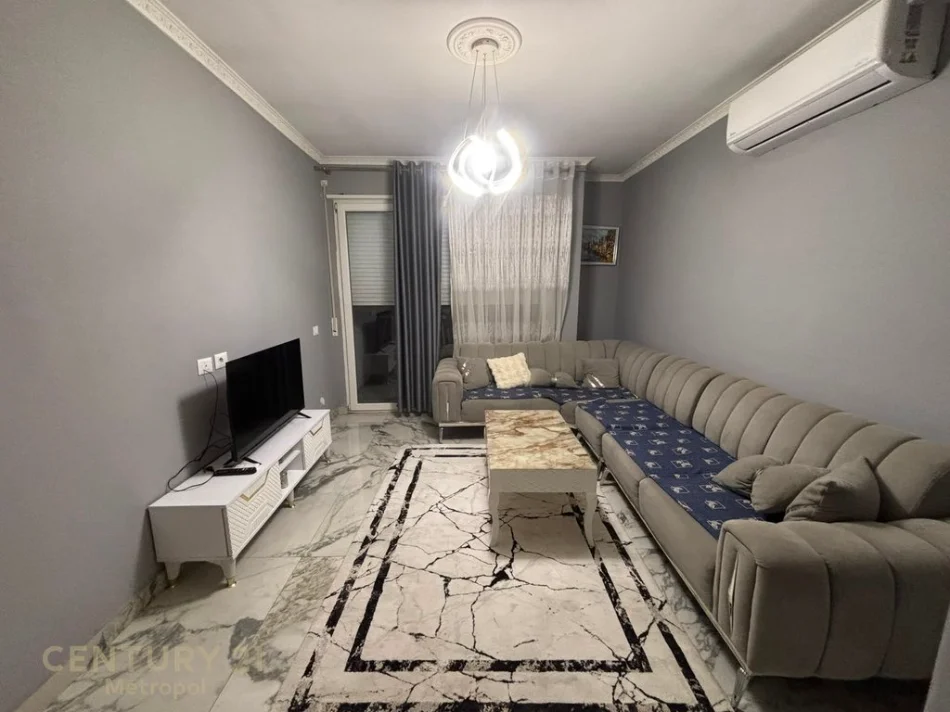 Tirane, jepet me qera apartament 2+1 Kati 4, 95 m² 750 € (Rruga e dibres)