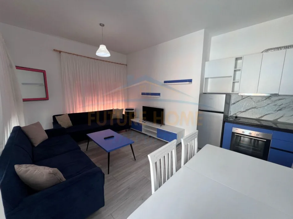 Tirane, jepet me qera apartament 2+1 Kati 4, 97 m² 480 € (Kompleksi Mangalem)