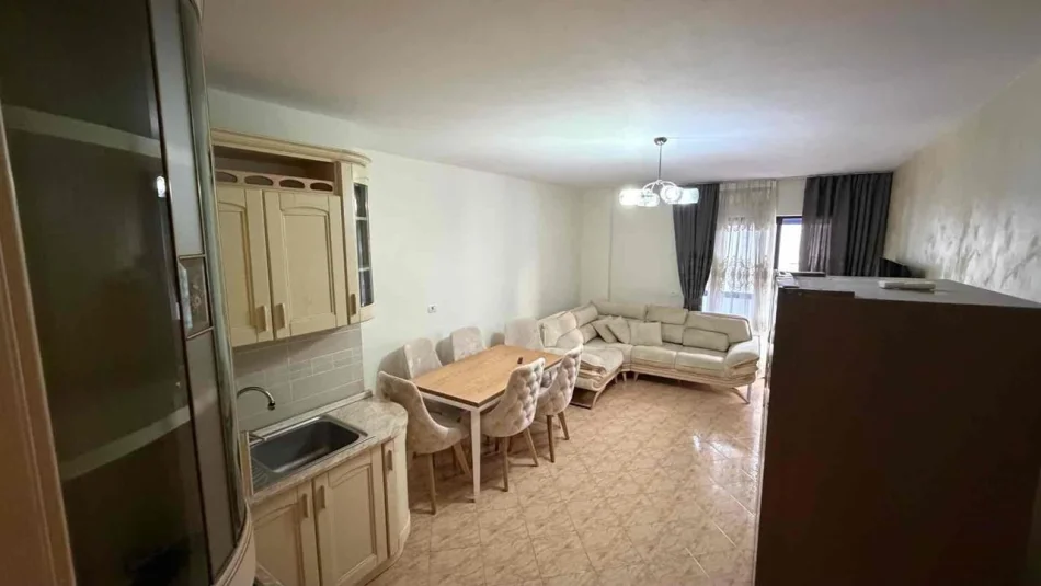 Tirane, jepet me qera apartament 2+1 Kati 4, 97 m² 650 € (Bulevardi Gjergj Fishta)