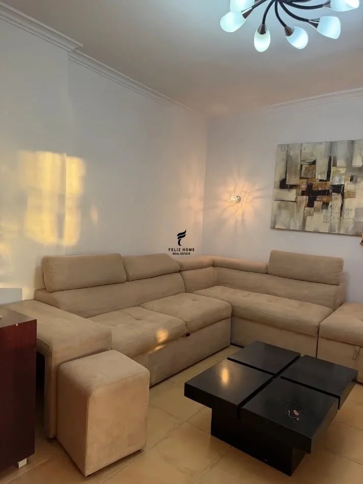 Tirane, jepet me qera apartament 2+1 Kati 5, 100 m² 900 € (KOMUNA E PARISIT)