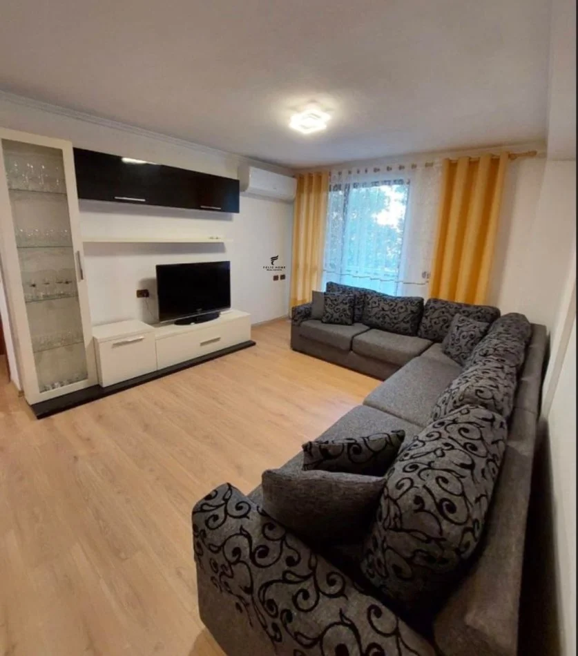 Tirane, jepet me qera apartament 2+1 Kati 5, 101 m² 750 € (MYSLYM SHYRI)