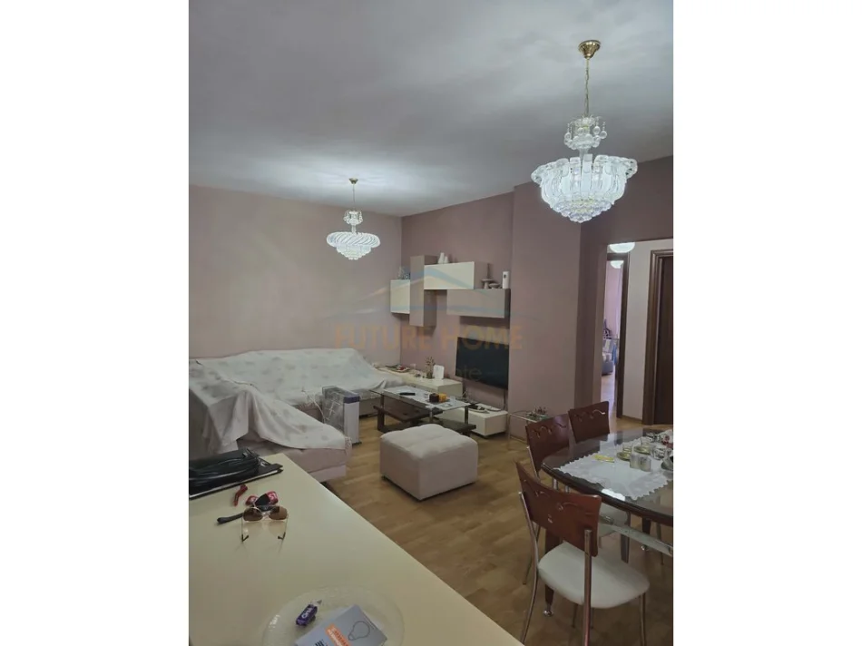 Tirane, jepet me qera apartament 2+1 Kati 5, 104 m² 145.000 € (Unaza e re)