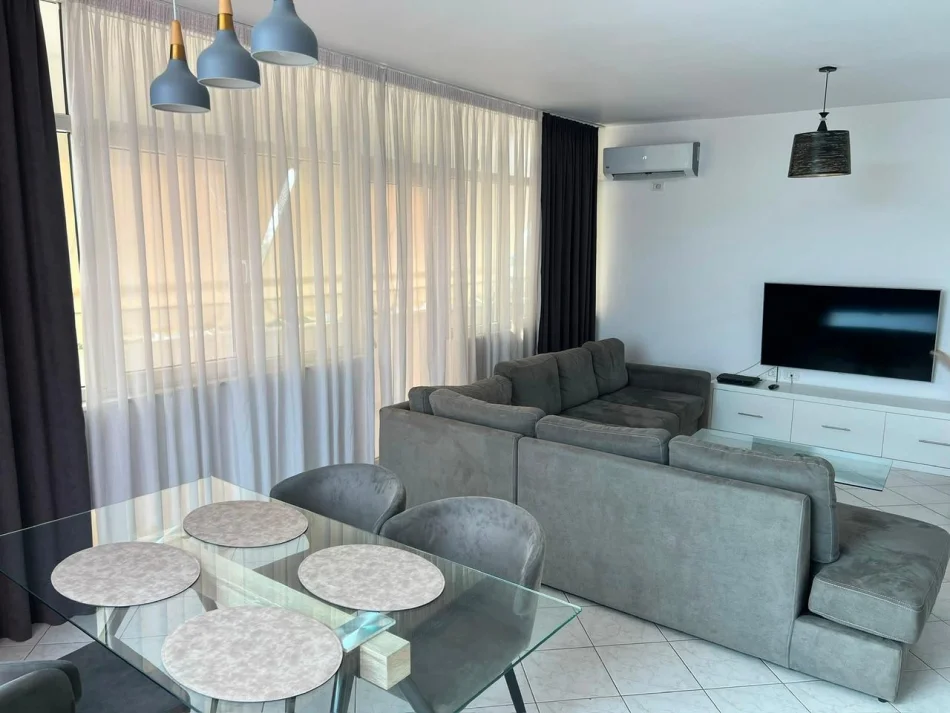 Tirane, jepet me qera apartament 2+1 Kati 5, 108 m² 680 € (Rruga Dritan Hoxha)