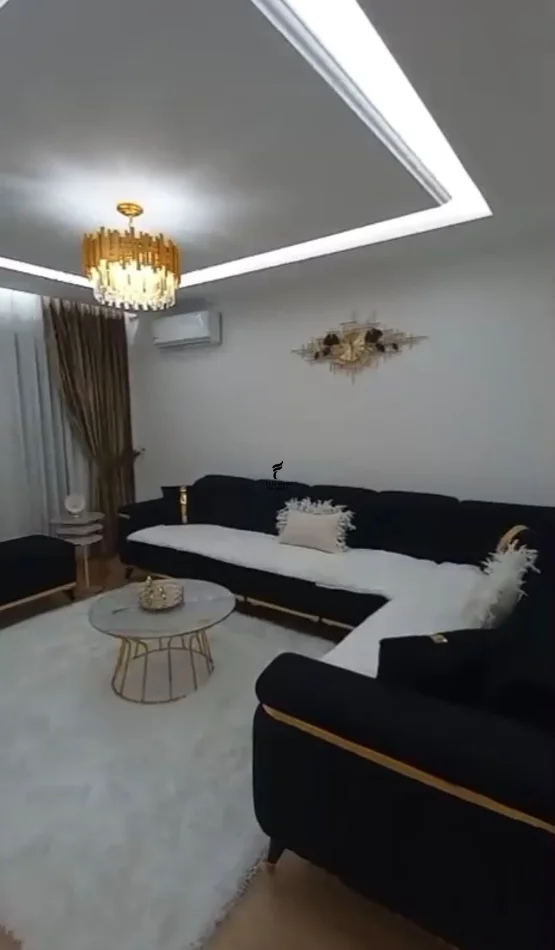 Tirane, jepet me qera apartament 2+1 Kati 5, 115 m² 850 € (LAPRAKE)