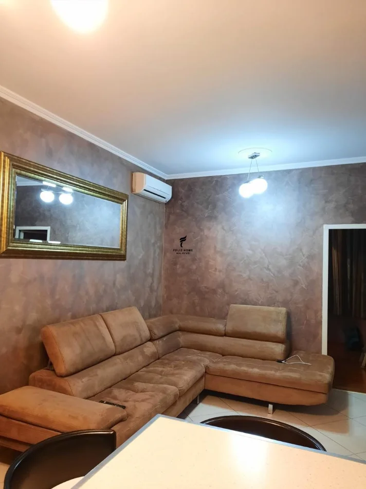 Tirane, jepet me qera apartament 2+1 Kati 5, 60 m² 500 € (KODRA E DIELLIT)