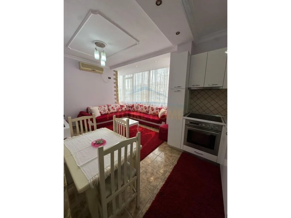 Tirane, jepet me qera apartament 2+1 Kati 5, 66 m² 600 €