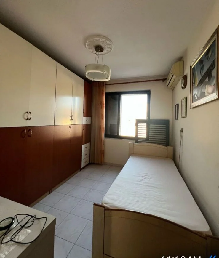 Tirane, jepet me qera apartament 2+1 Kati 5, 70 m² 500 € (Rruga Ferit Xhajko)