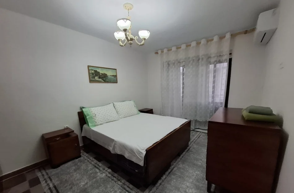 Tirane, jepet me qera apartament 2+1 Kati 5, 75 m² 500 € (Pazari i Ri)