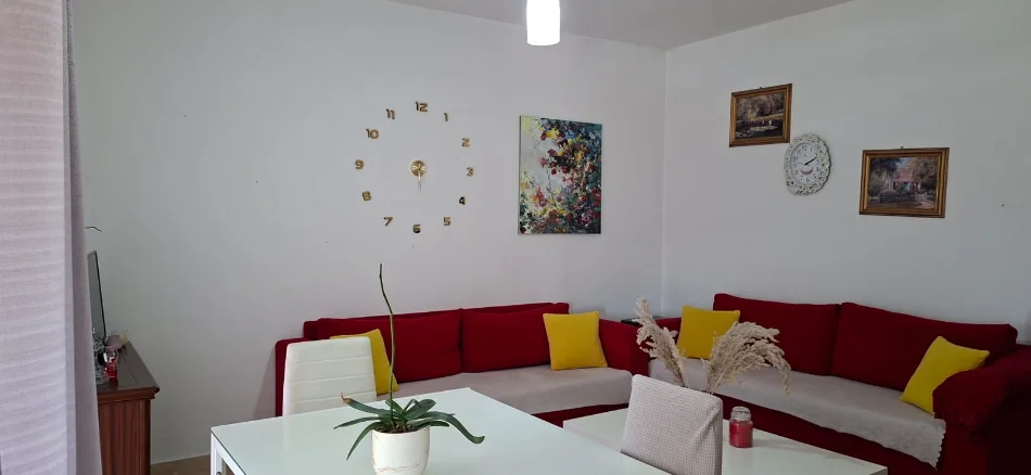 Tirane, jepet me qera apartament 2+1 Kati 5, 75 m² 550 € (5 MAJI)