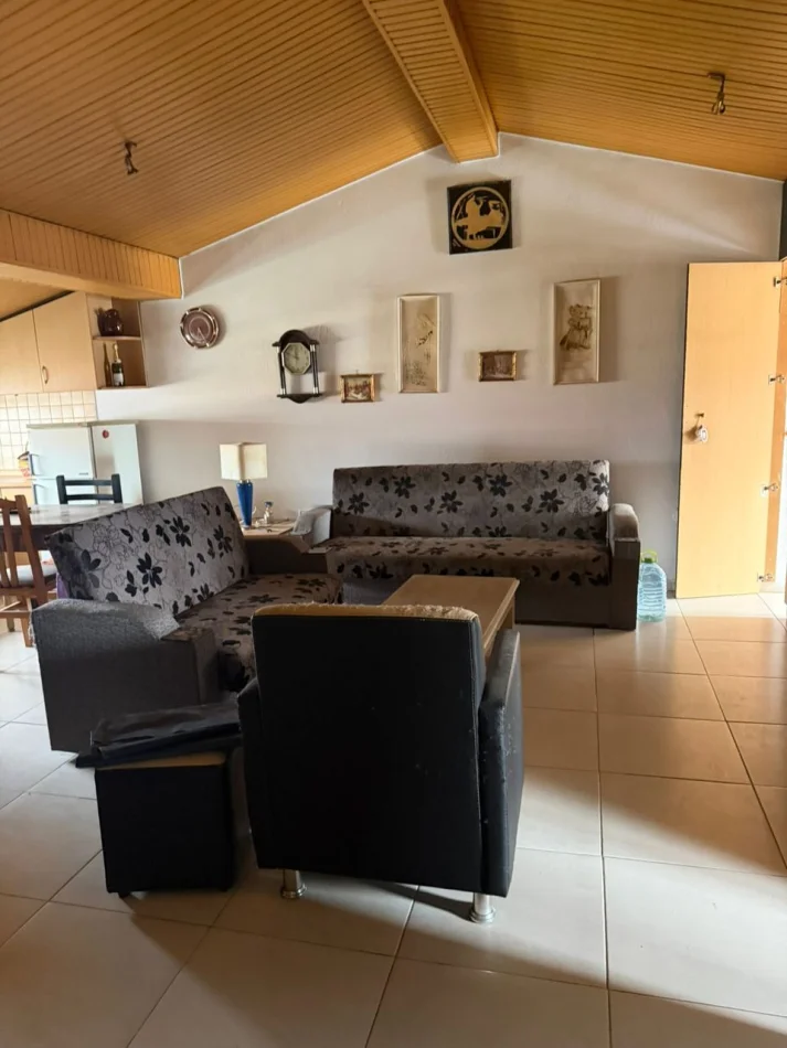 Tirane, jepet me qera apartament 2+1 Kati 5, 80 m² 450 € (Rruga Myslym Shyri)