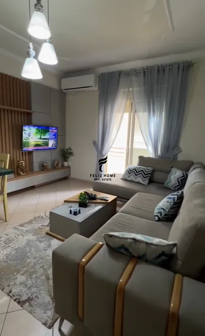 Tirane, jepet me qera apartament 2+1 Kati 5, 80 m² 700 € (IRFAN TOMINI)