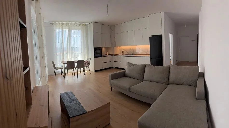 Tirane, jepet me qera apartament 2+1 Kati 5, 97 m² 700 € (Rruga Besa)