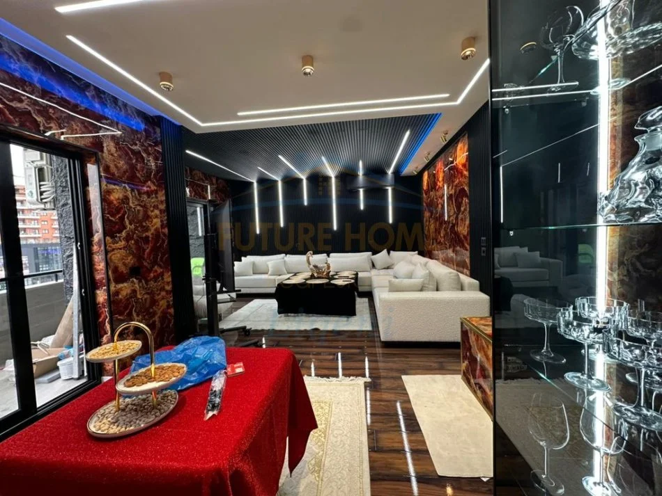 Tirane, jepet me qera apartament 2+1 Kati 6, 120 m² 2.200 € (zogu i zi)