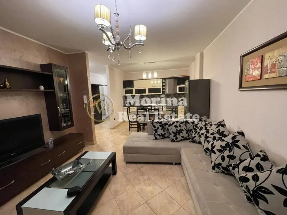 Tirane, jepet me qera apartament 2+1 Kati 6, 160 m² 700 € (Xhamlliku)