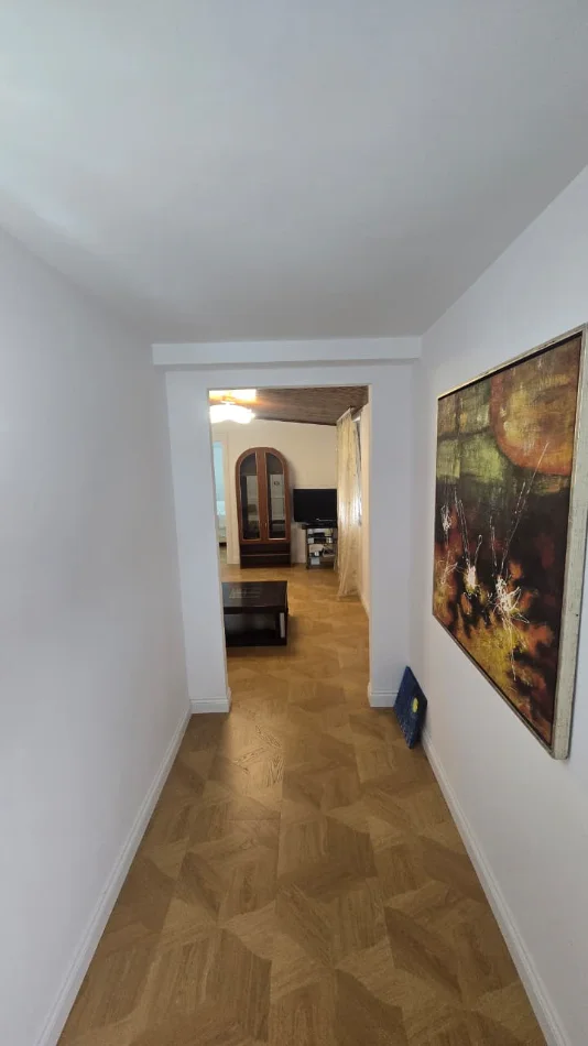 Tirane, jepet me qera apartament 2+1 Kati 6, 70 m² 700 € Selite